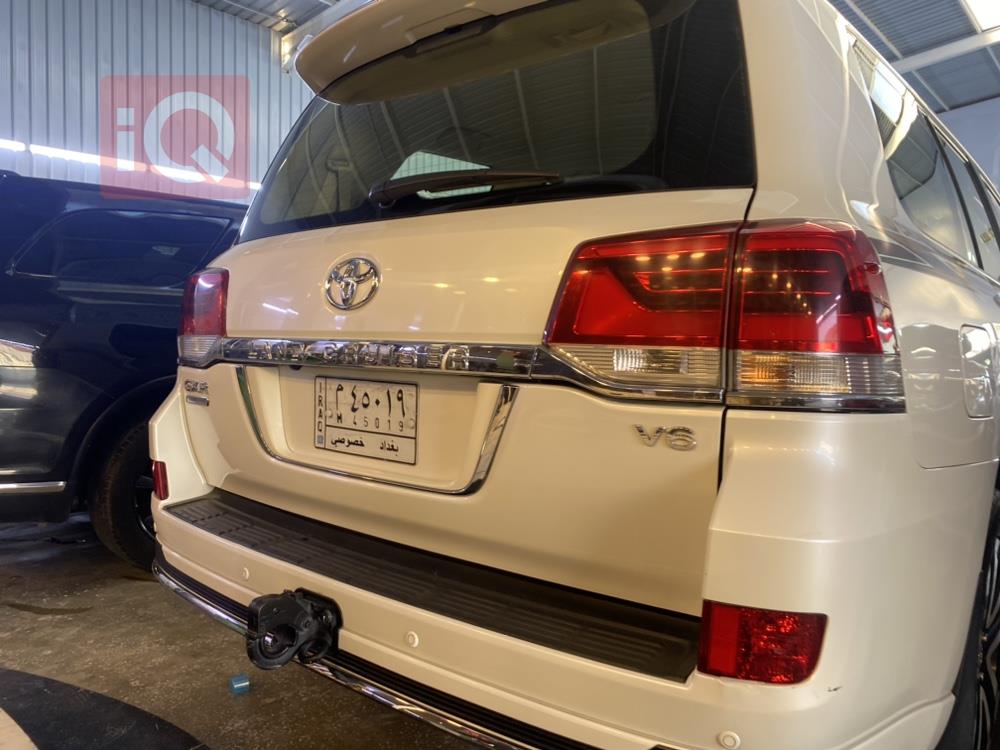 تويوتا لاندكروزر